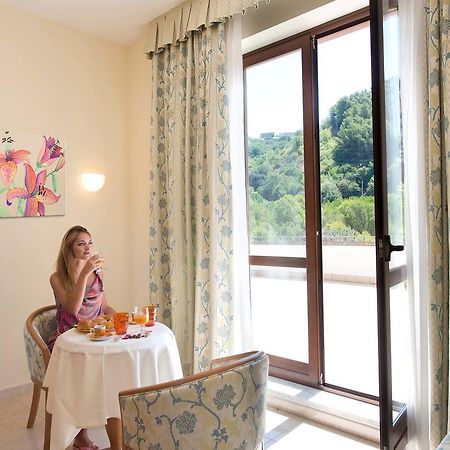 Albergo Terme Forlenza Contursi Εξωτερικό φωτογραφία